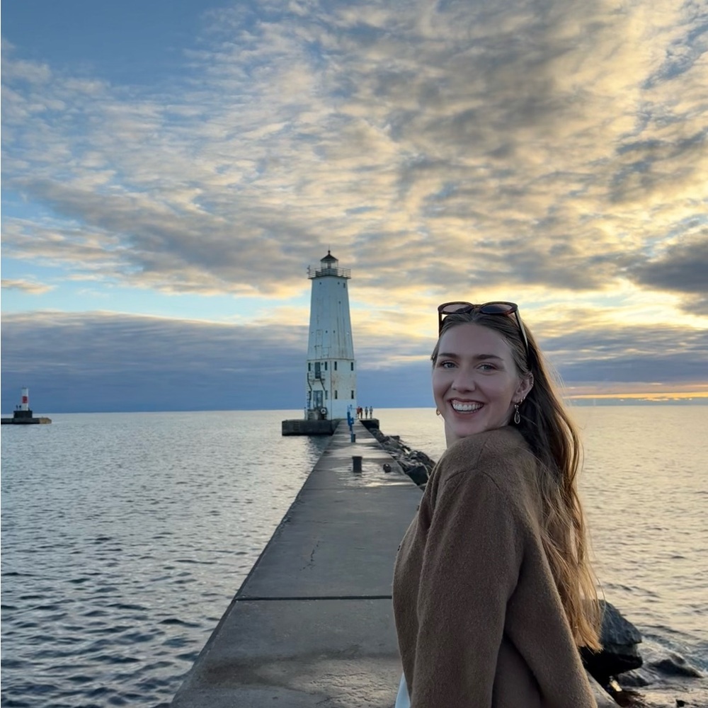 Meet your Posher, Madeleine